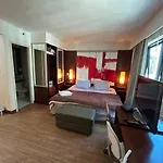 Apartamento Em Hotel 4 Estrelas - Moema